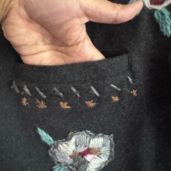 Vintage Together! Vest Size L Floral Embroidery Wool Pockets Buttons Cabin Boho - Picture 5 of 8